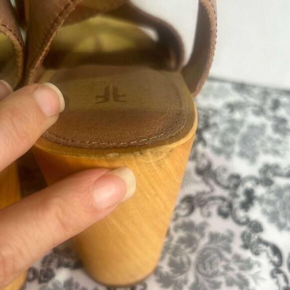 Frye Zelda tan studded sandal retro style leather buckle clog‎ - Picture 5 of 11